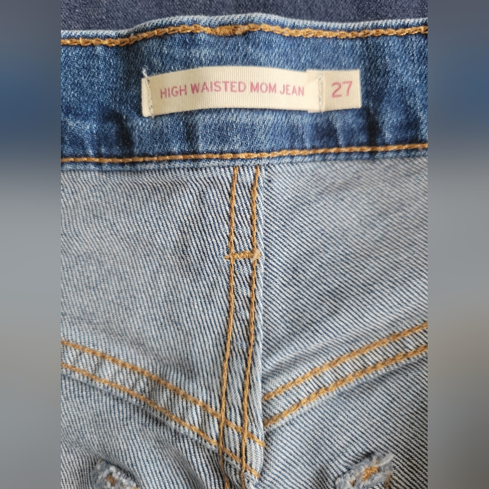 LEVI'S JEANS - Picture 5 of 7